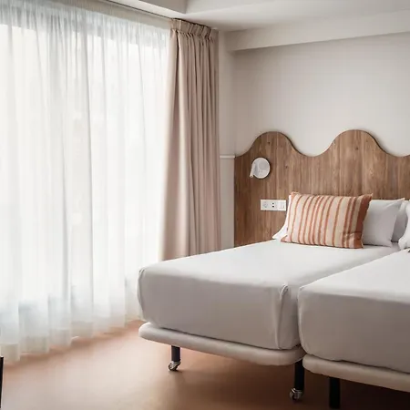 Bypillow Paseo 酒店 阿利坎特