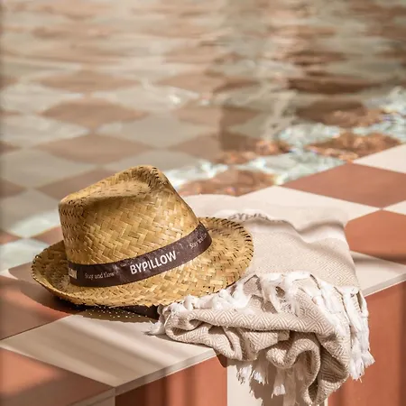 Bypillow Paseo Hotel 2*